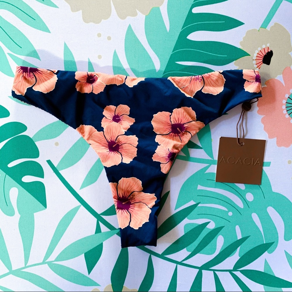 HIBISCUS BRAZIL • BNWT